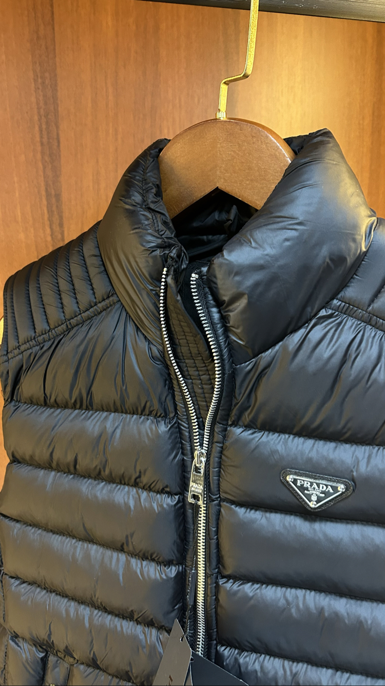 Prada Premium Yelek