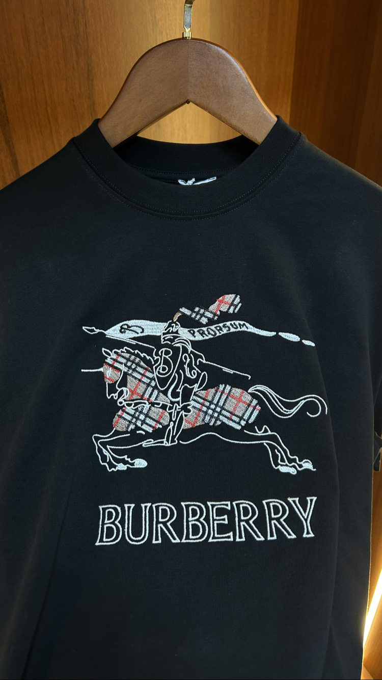 Burberry Premium T-shirt