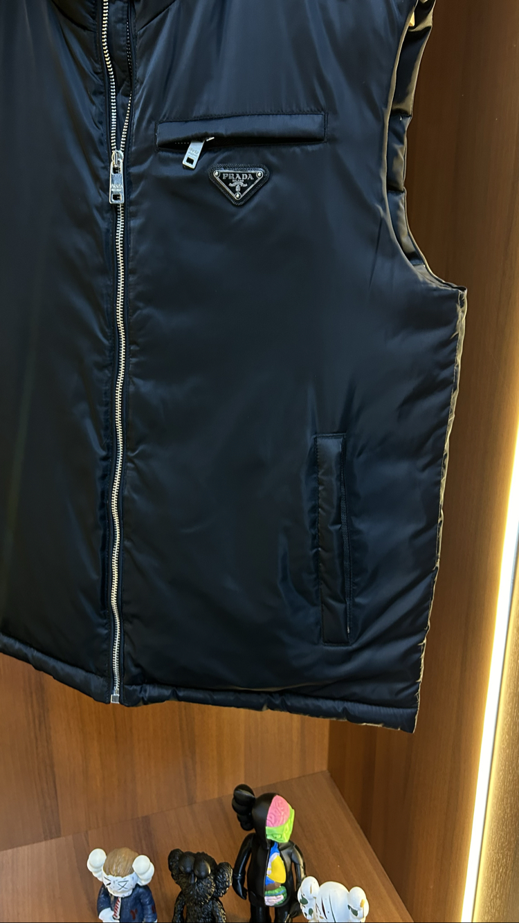 Prada Premium Yelek
