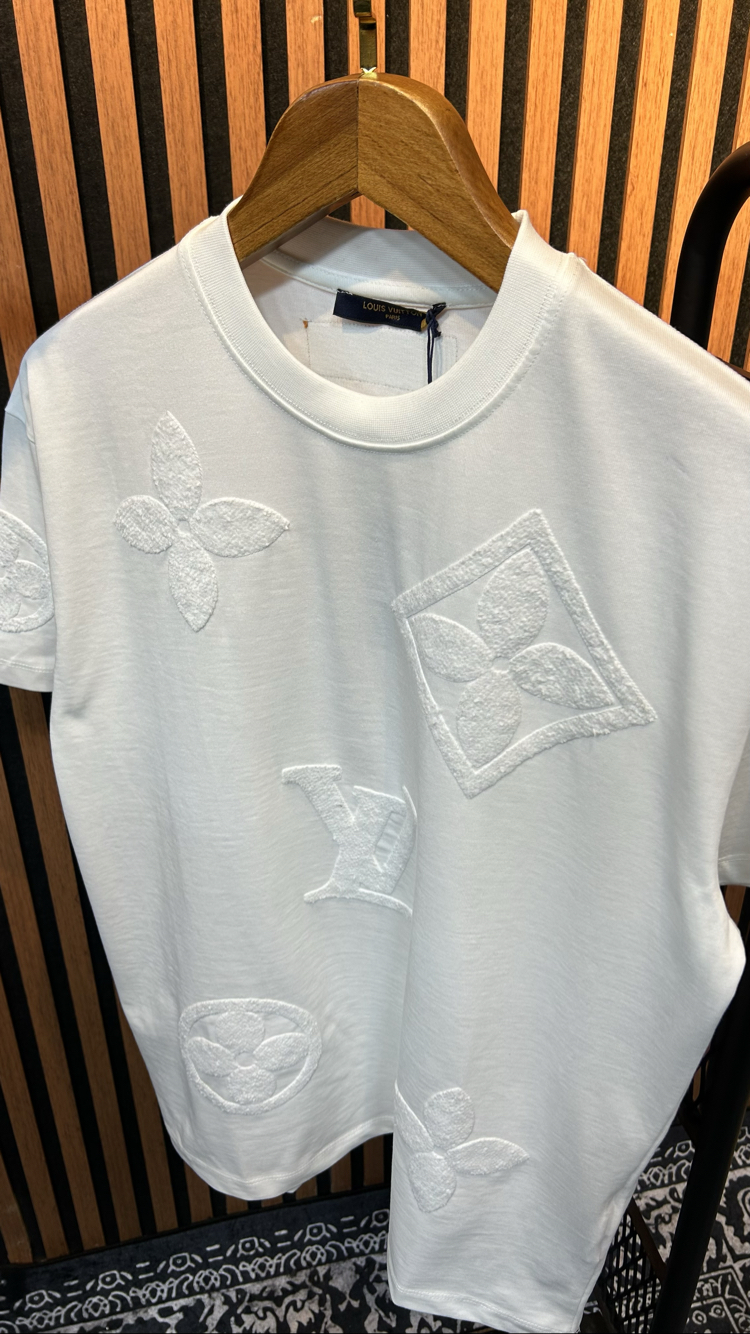 LV Premium T-shirt