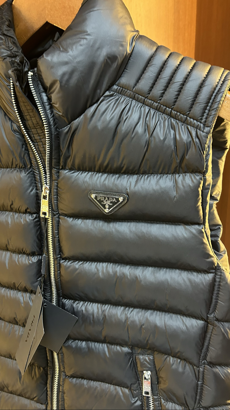 Prada Premium Yelek