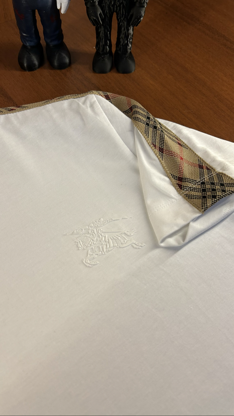 Burberry Premium T-shirt