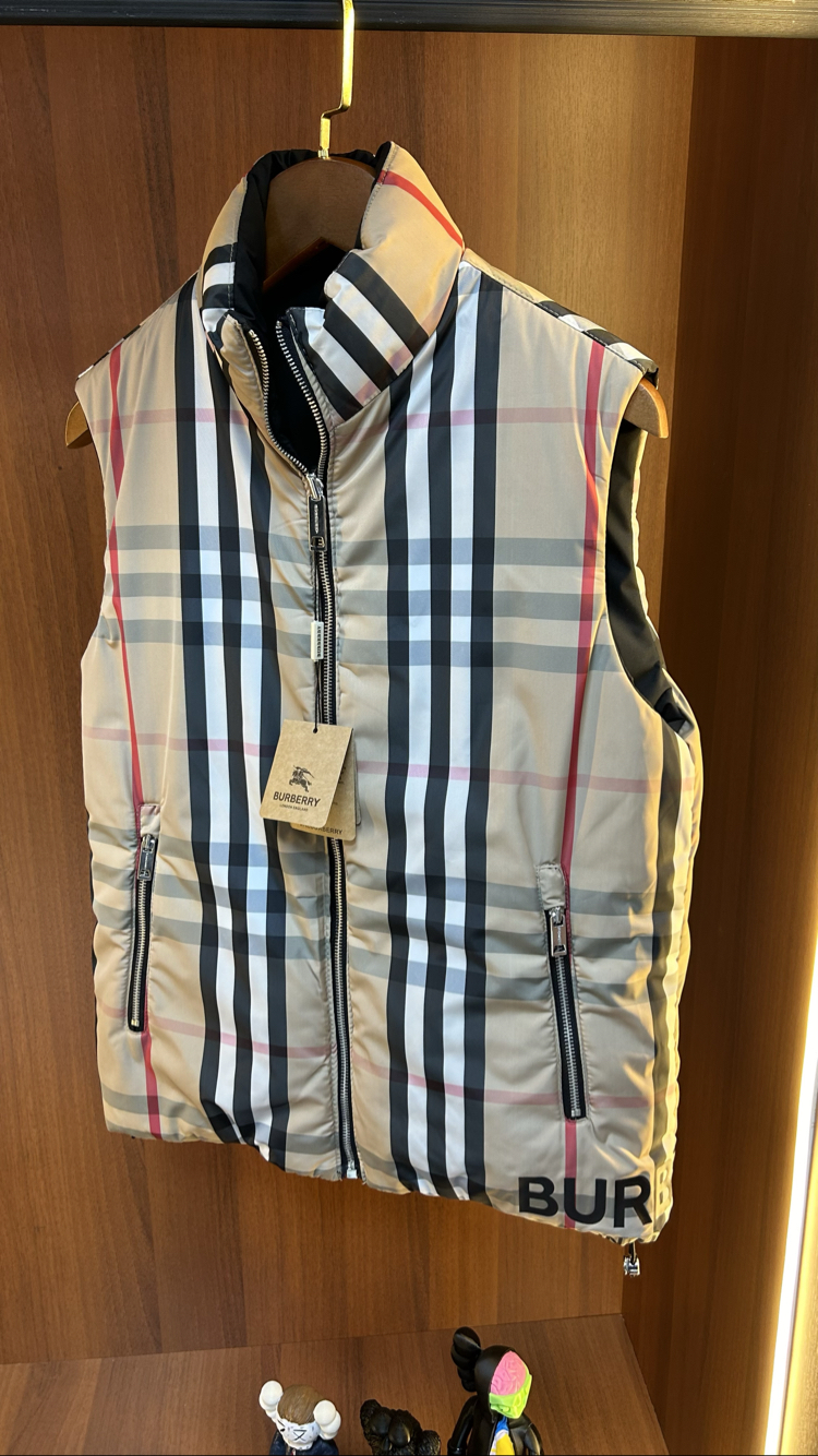 Burberry Çift Taraflı Yelek