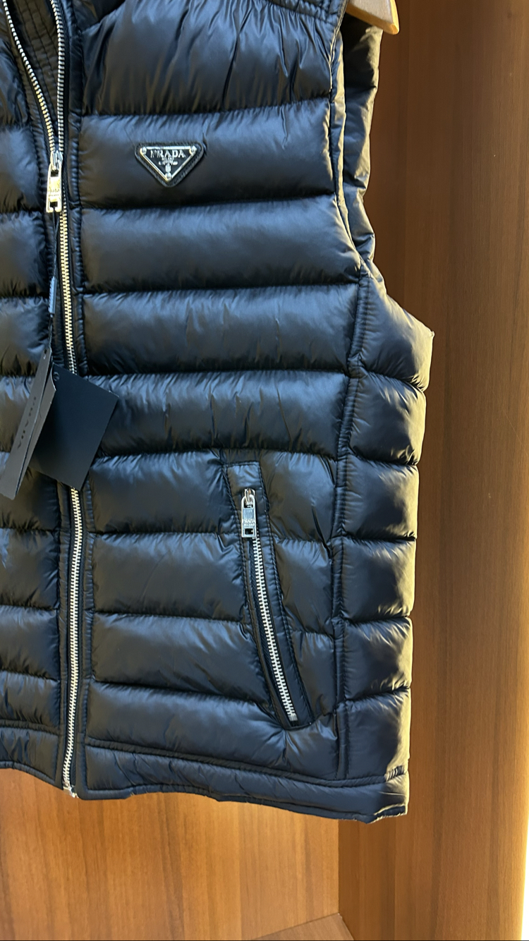 Prada Premium Yelek