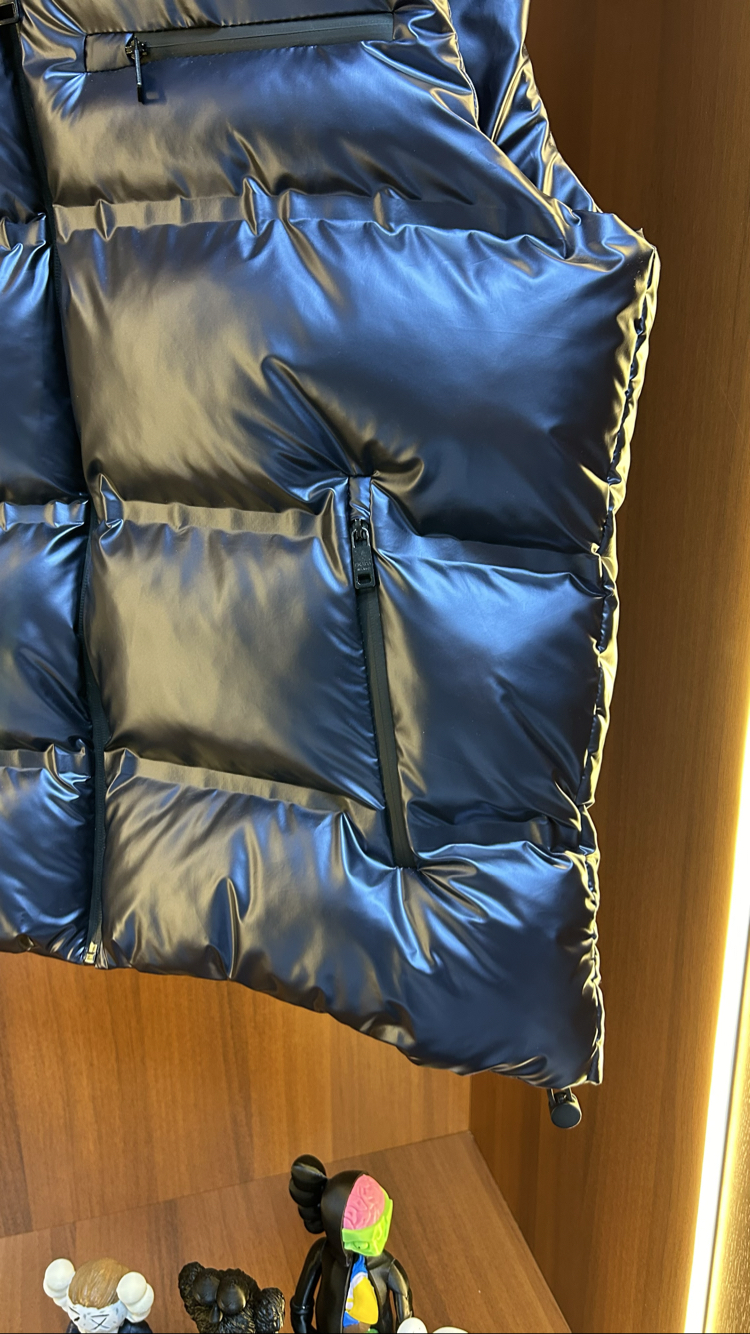 Prada Premium Yelek