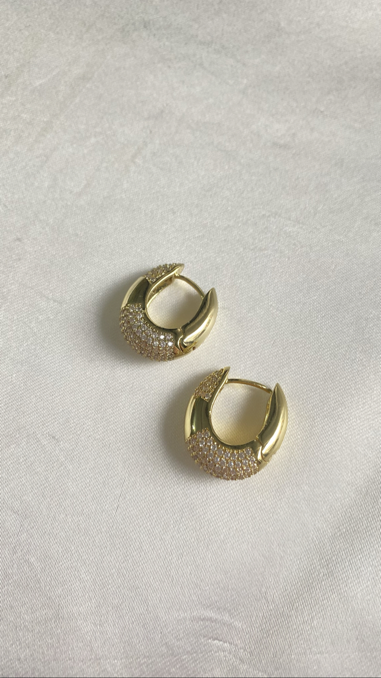 14 K TAŞLI KÜPE