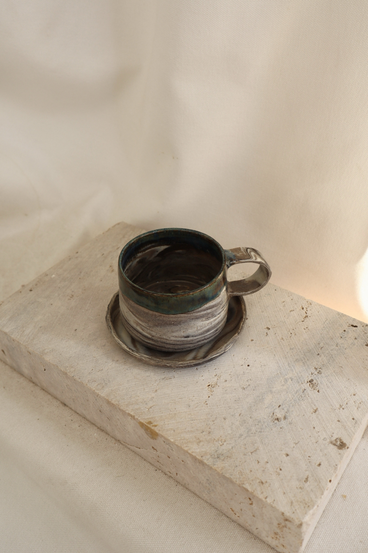 Siyah Stoneware Kupa