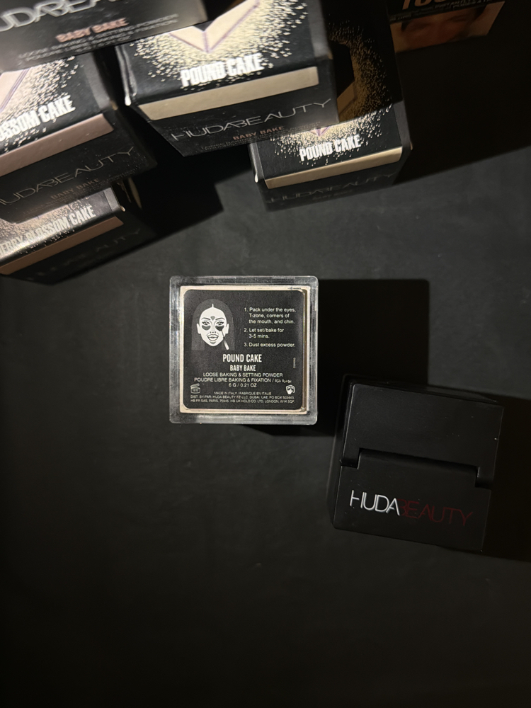 Huda Beauty Baby Bake Baking Powder