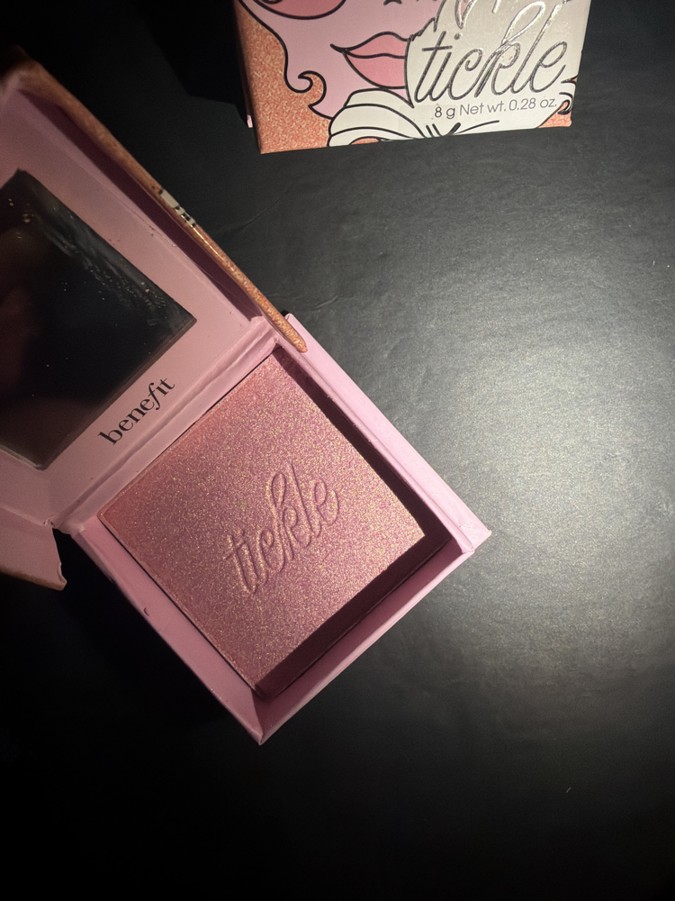 Benefit Tickle Highlighter