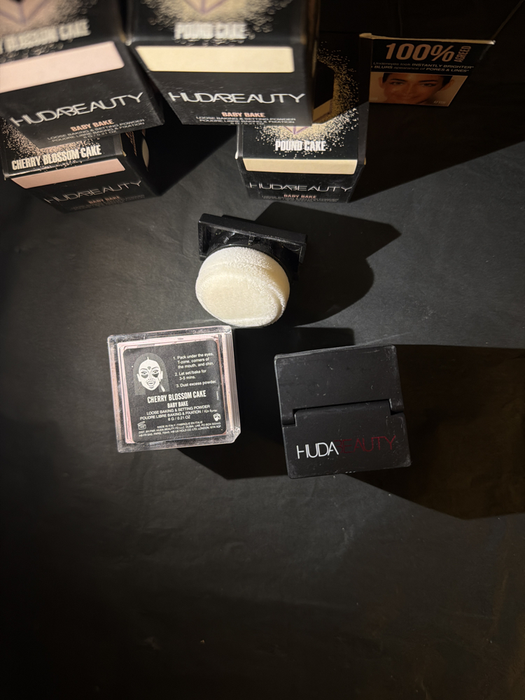 Huda Beauty Baby Bake Baking Powder