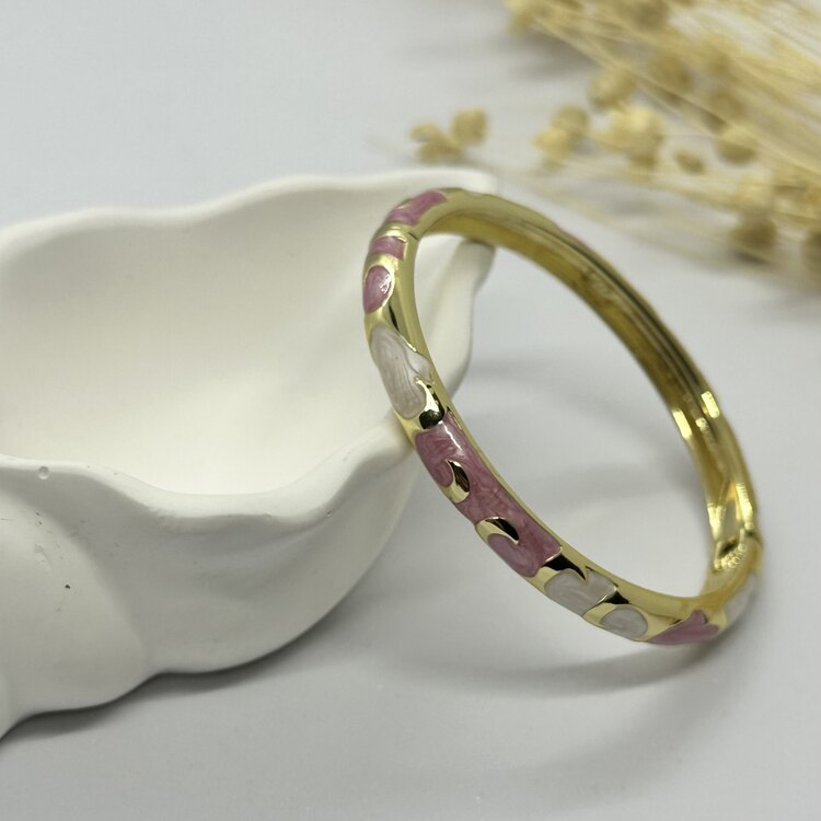 Pembe Detaylı Kelepçe