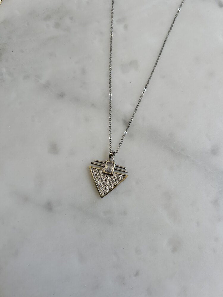 Silver Triangle Kolye