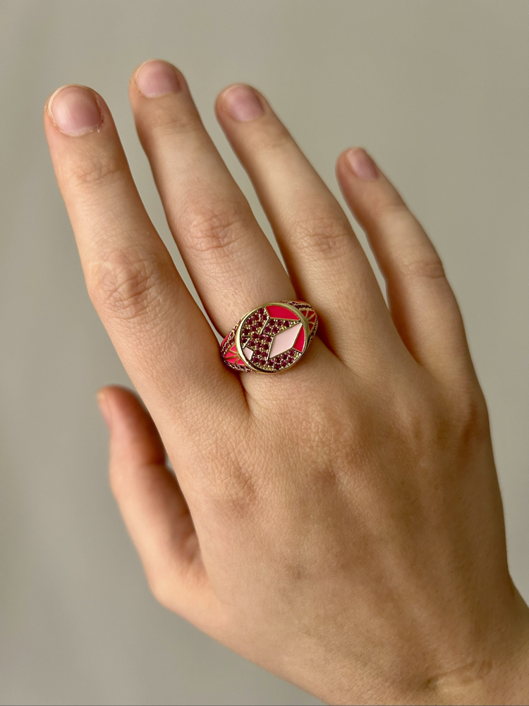 Pembe Model Yüzük