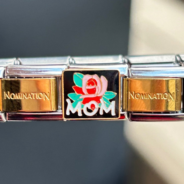 MOM