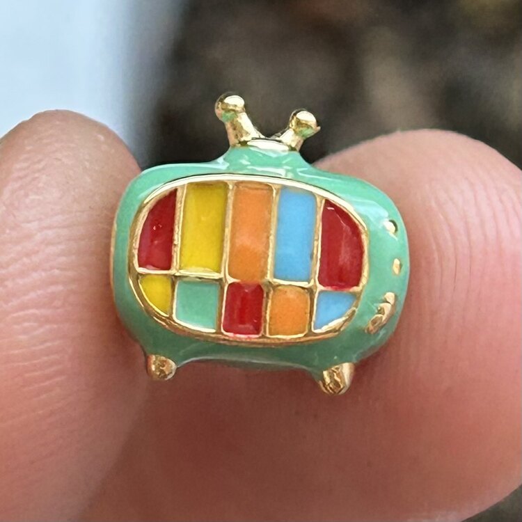 Tv Charm