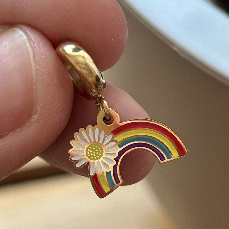 Gökkuşağı Charm