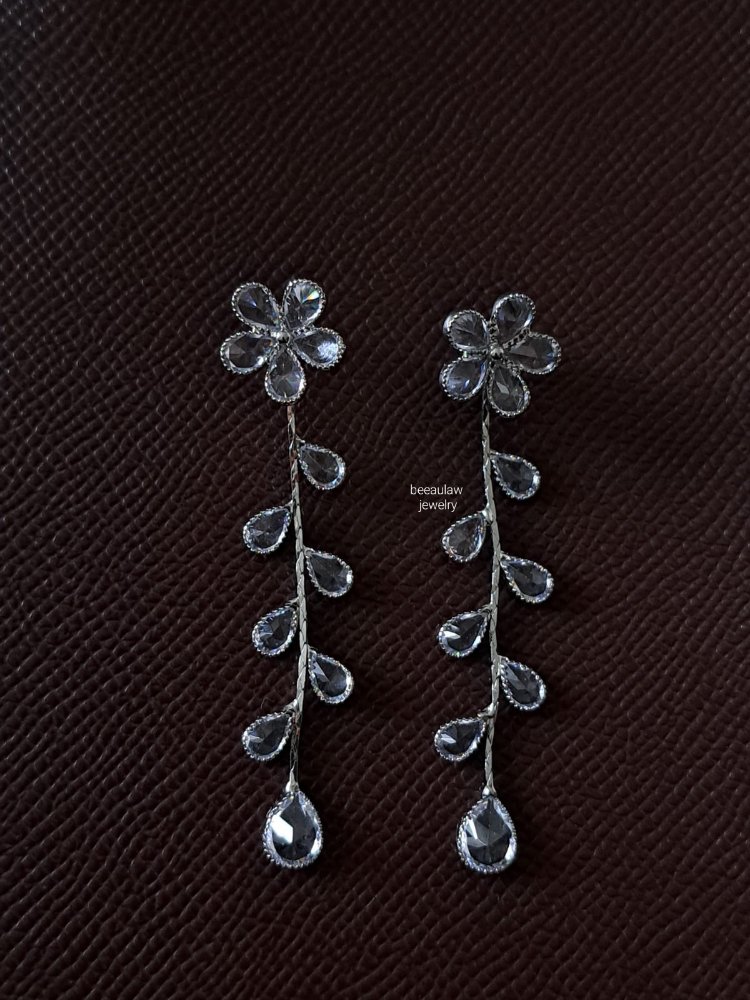 Çelik Flowers Ivy Küpe (Silver)