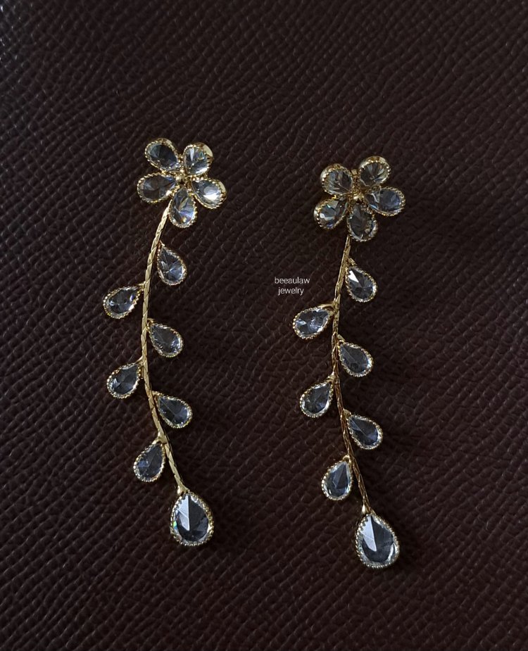 Çelik Flowers Ivy Küpe (Gold)