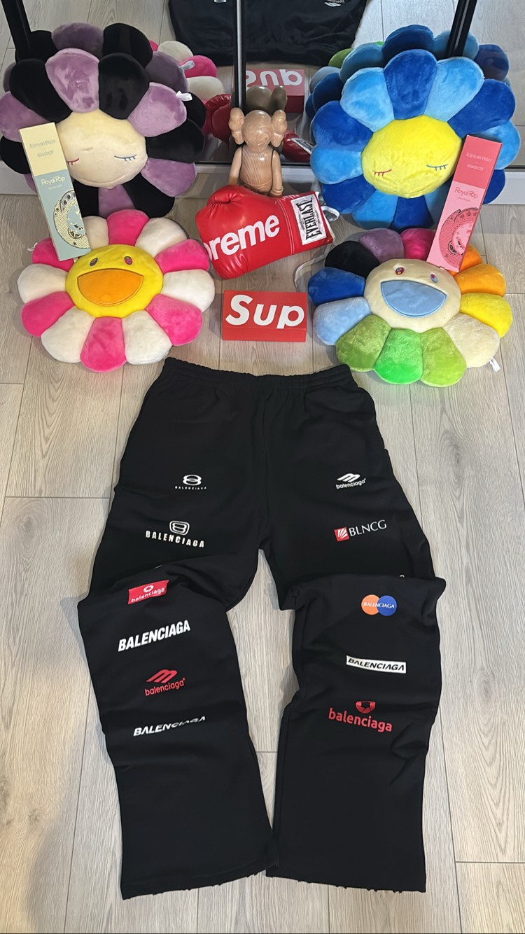 Balenciaga “Baggy”