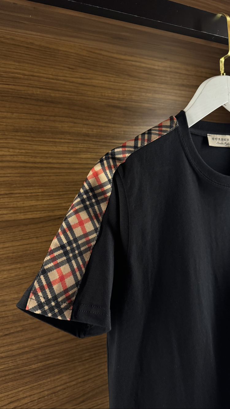 BURBERRY PREMIUM T-SHIRT