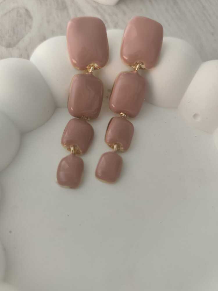 ZAH3- Blush sallantılı küpe