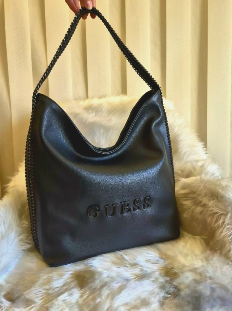 L07- Guess Siyah