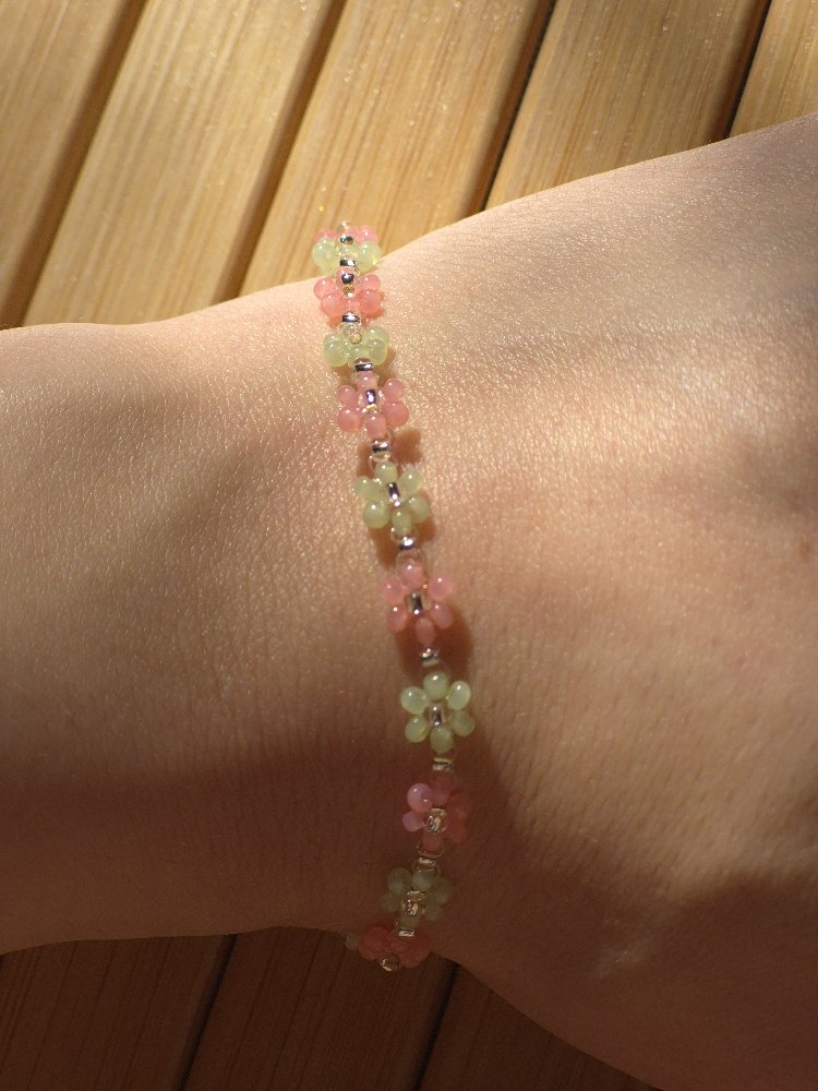 Lea | Soft Pembe ve Yeşil Çiçek Bileklik