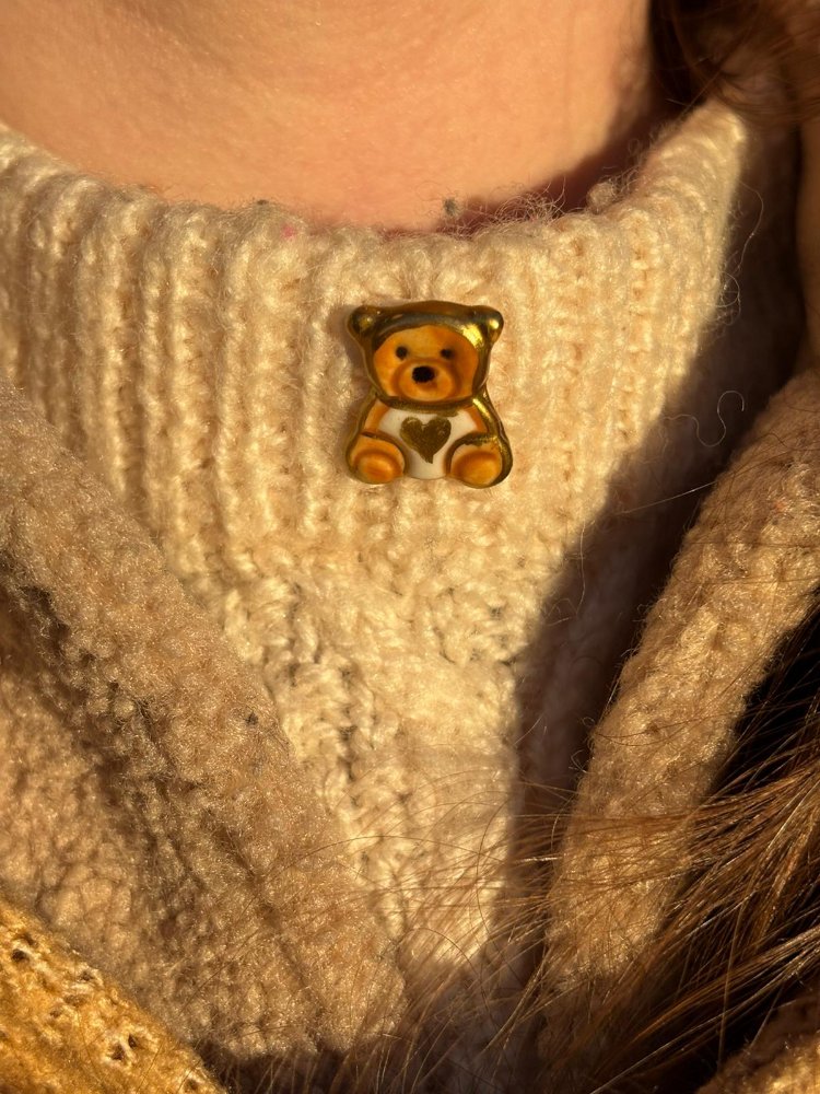 Gold Bear Broş