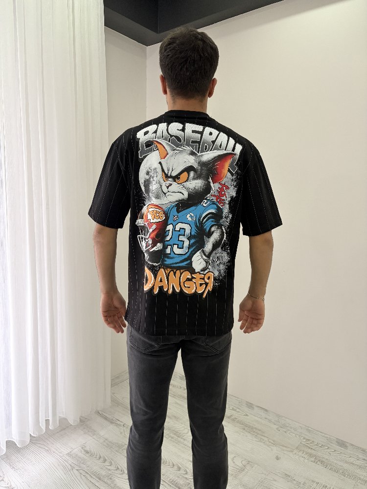 Tom Oversize Siyah Tişört
