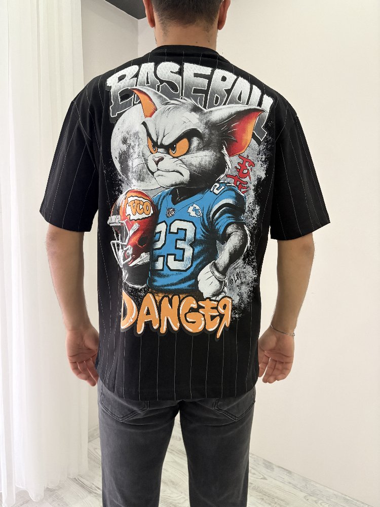 Tom Oversize Siyah Tişört