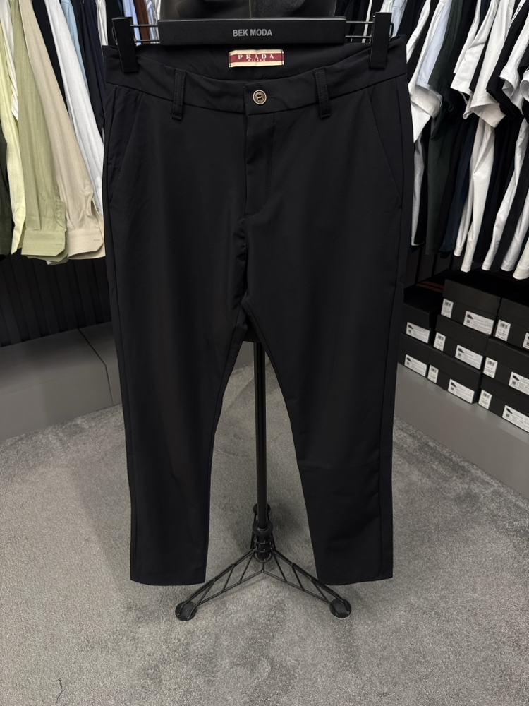 Prada Kırışmayan Kumaş Jogger Pantolon(1362-Siyah)