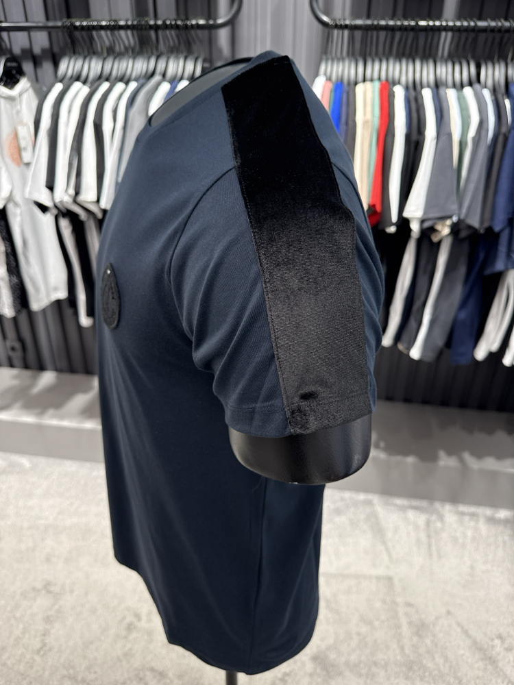 Emporıo Armani omuz detaylı T-shirt (26508-Lacivert)
