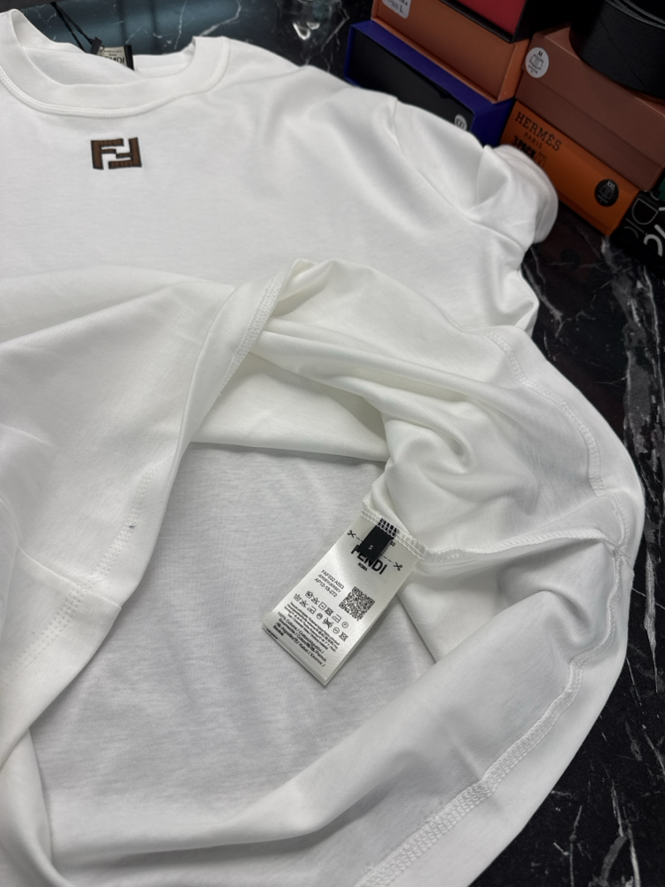 OUTLET ÜRÜNÜ İthal Fendi Merserize Kumaş T-shirt (Beyaz)