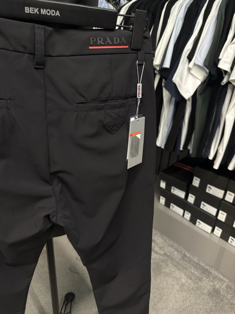 Prada Kırışmayan Kumaş Jogger Pantolon(1362-Siyah)