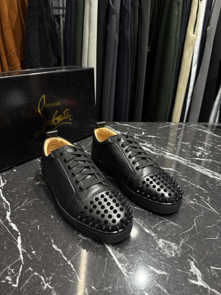 Christian Louboutin  (İTHAL ÜRÜN)