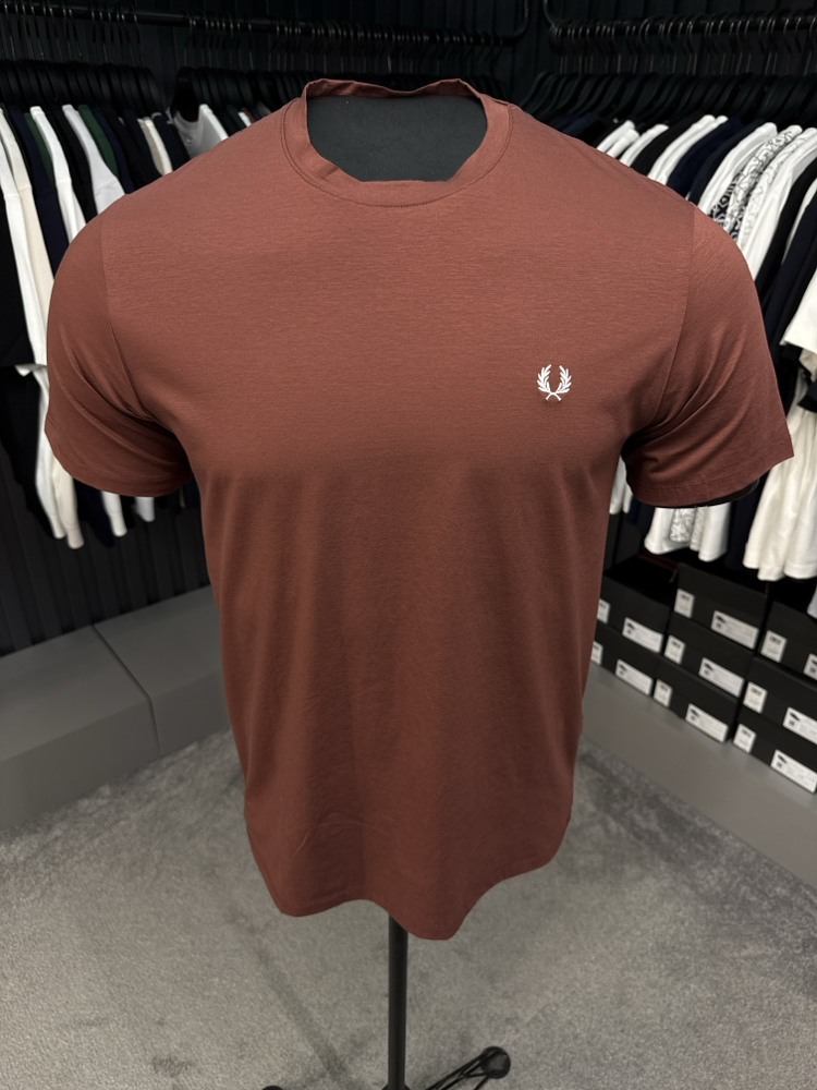 Fred Perry Modal Kırışmayan Kumaş (410-Kiremit)