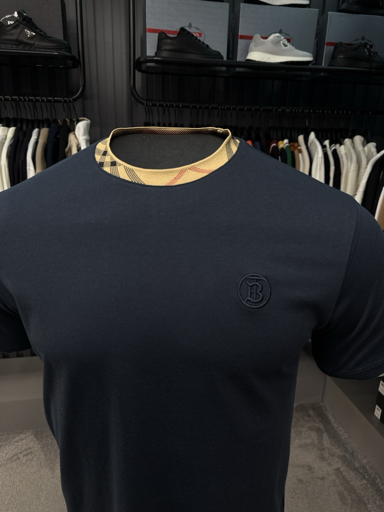 Burberry yaka detaylı T-shirt (261502-lacivert )