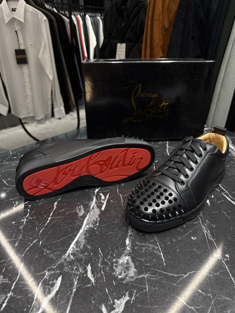 Christian Louboutin  (İTHAL ÜRÜN)