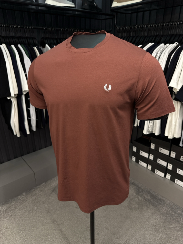 Fred Perry Modal Kırışmayan Kumaş (410-Kiremit)