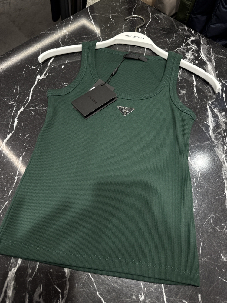 KADIN PRADA Atlet   