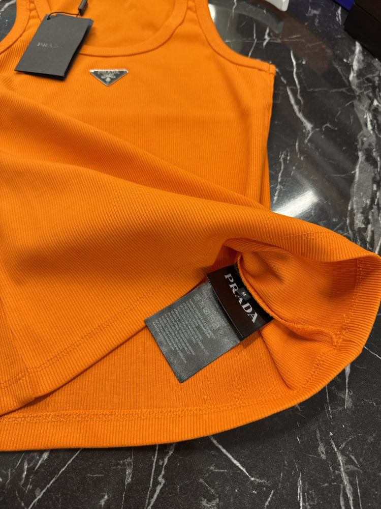 KADIN PRADA Atlet   