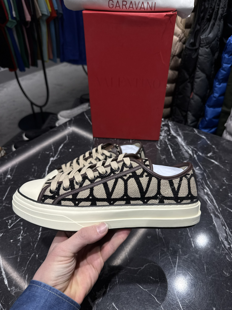Valentino limited edition Sneakers (İTHAL ÜRÜN)