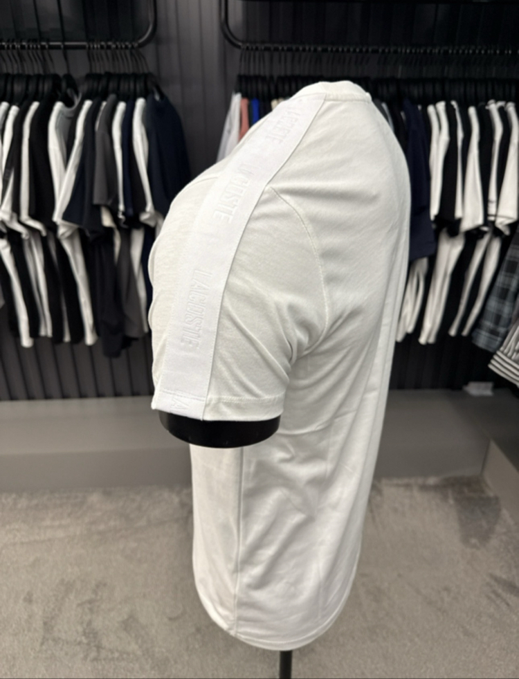Omuz Detaylı T-shirt (26116-Beyaz)