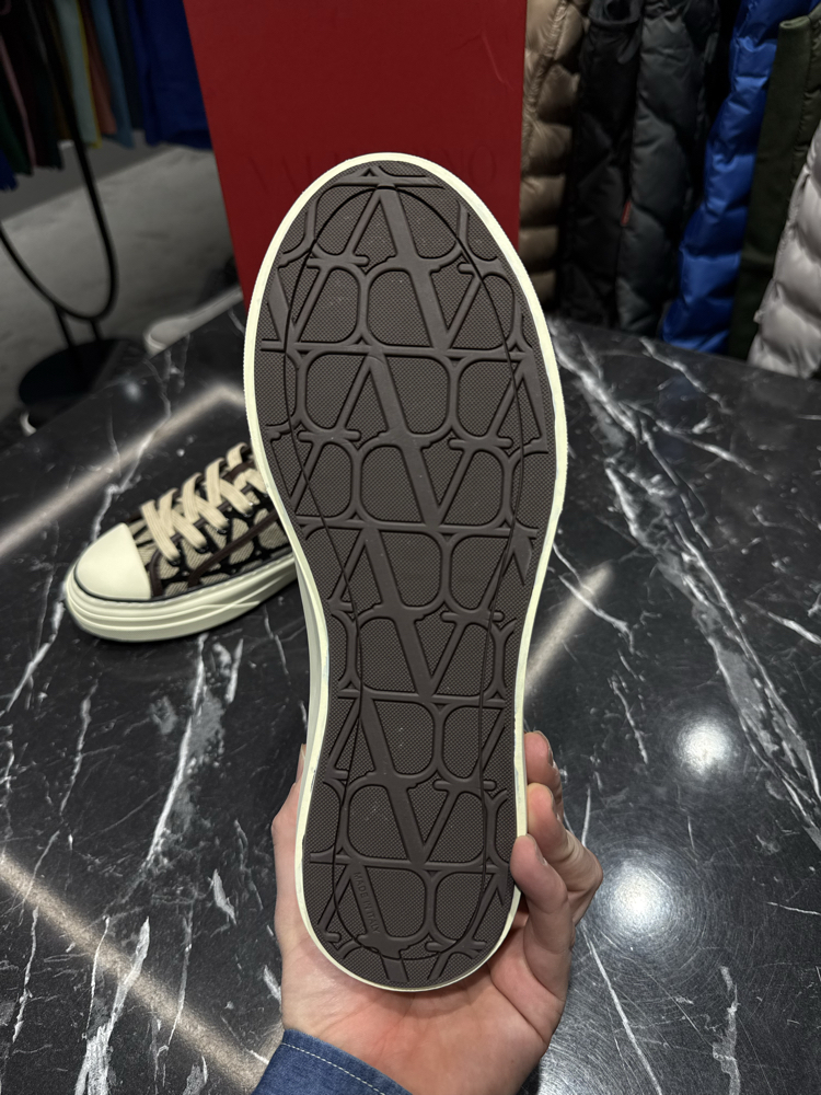 Valentino limited edition Sneakers (İTHAL ÜRÜN)