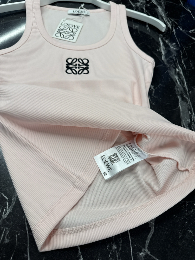KADIN LOEWE Atlet