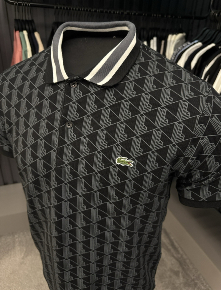 Monogram Desenli  Detaylı Polo Yaka(10002-Siyah)