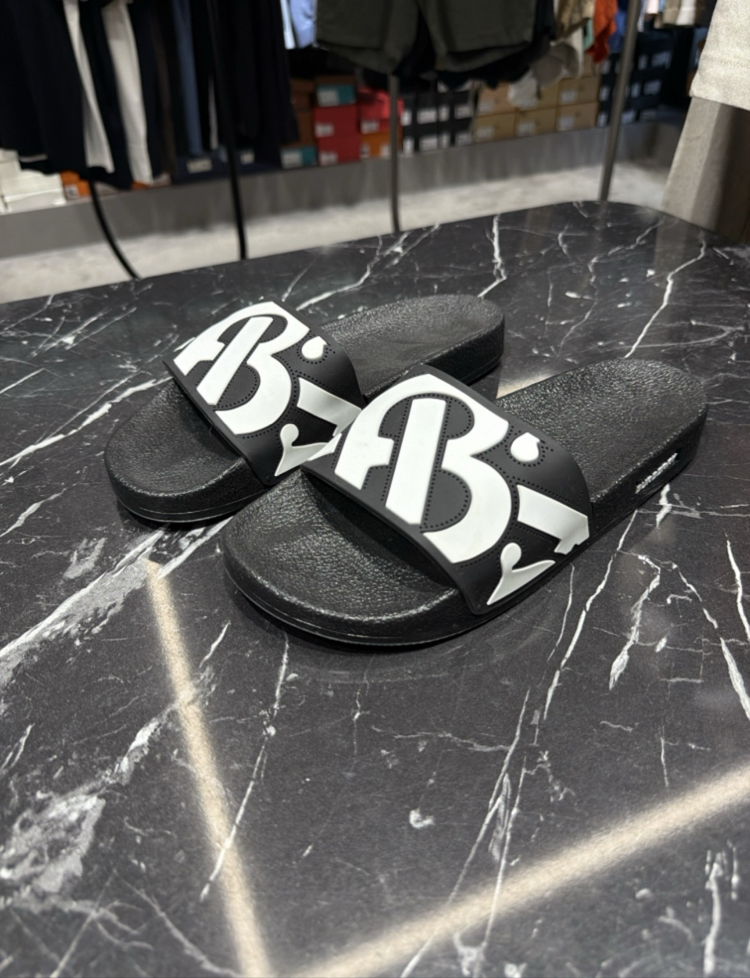 Burberry Plaj Terliği
