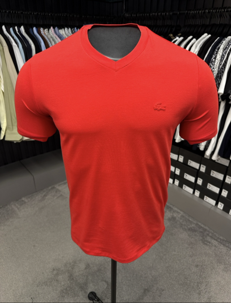 V Yaka T-shirt (2001 -Kırmızı)