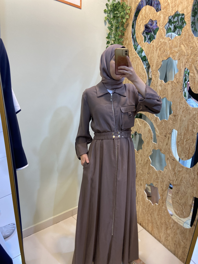 Fermuarlı elbise