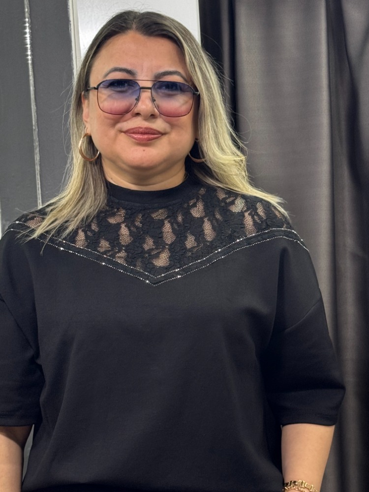 Yaka Detaylı Siyah İkili Takım